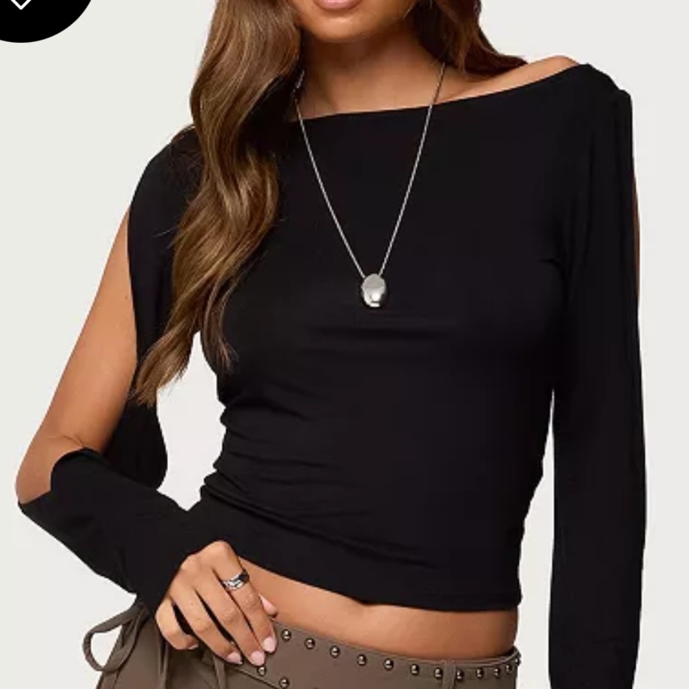 SOLD‼️Edikted Black One-Shoulder Cold-Shoulder Long Sleeve Top